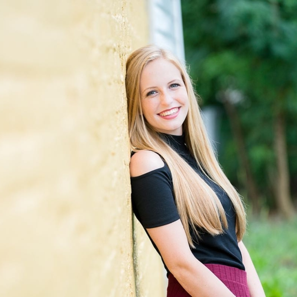 Meet your Posher, Emily